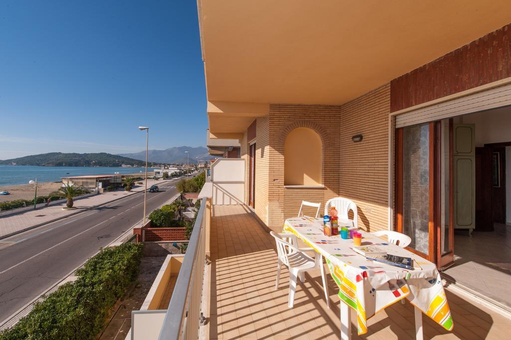 Il Mare In Giardino Daire Scauri  Dış mekan fotoğraf